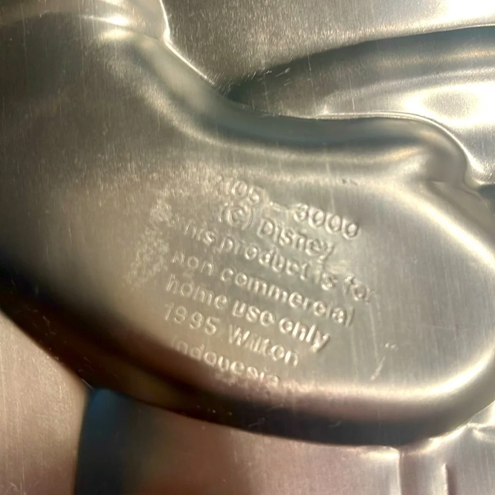 Vintage 90s Wilton Cake Pan Disney Winnie the Pooh Baking Mold  2105-3000 - Picture 2 of 4